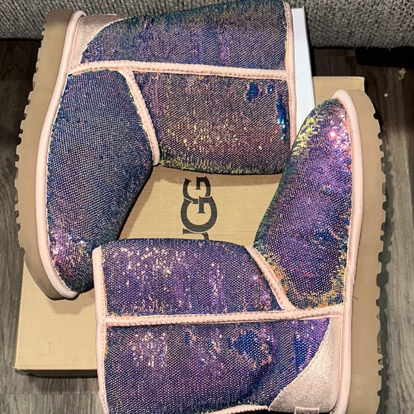 UGG Sequin Boots in Pink and Purple - Picture 5 of 6